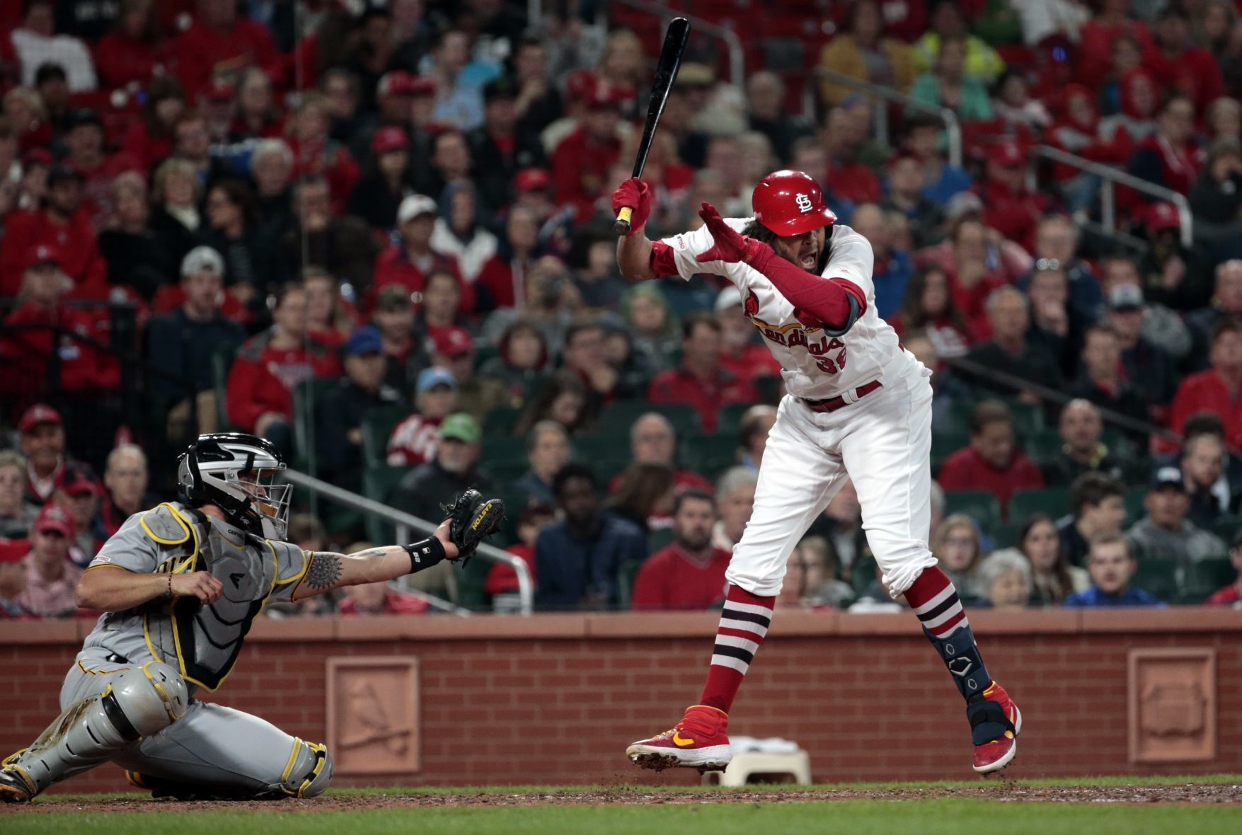 Cardinals open four games against Pirates